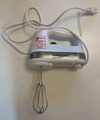 Moving sale - coffee maker, mini-hotpot, desk, lamps, multiple items 2