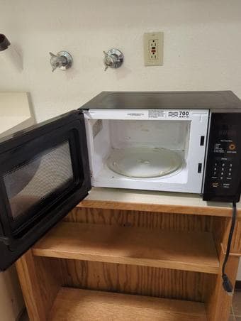 Microwave--$15 OBO 2