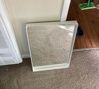 Move out giveaway. chair, rug, mirror and bathroom drawer. FREE! 3