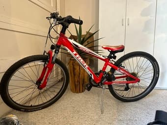 Kid's Trek MT220 1