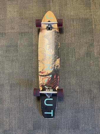 Selling Magneto 44 inch cruiser longboard (skateboard) 1