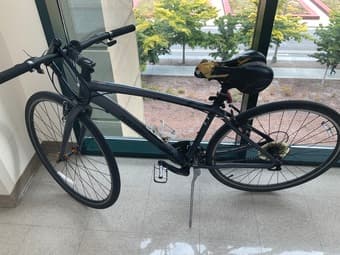 Raleigh bike $250 comes with lock and helmet 1