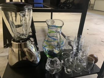 BARGAIN-HUNTERS’ DOWNSIZING SALE!! 1