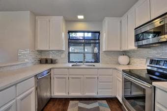 Gorgeous house available for rent downtown Mountain View 1
