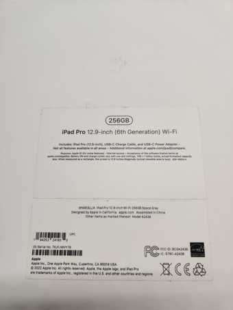 UNOPENED - iPad Pro 12.9 inch 6th Gen with Keyboard and Mouse Pad 2