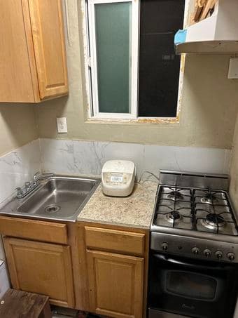 $1280 small studio for rent in Menlo Park from 10/16/2023 2