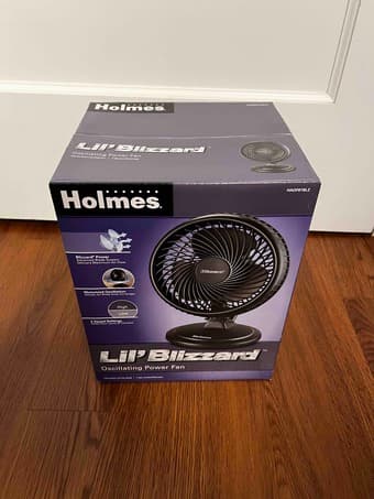 Selling BRAND NEW fan, solar-powered light, hat, and more 1