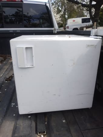 mini fridges 2