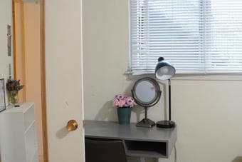 Large Sunlit Private Room, near Apple/DeAnza College (15 min Stanford) 2
