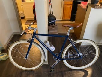 Stylish commuter bike - excellent condition - 250 Dollars 1
