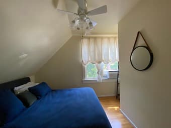 Room available in beautiful downtown palo alto house next to campus. 3