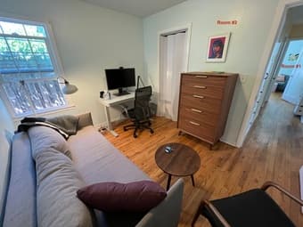 Rooms available (July 1-Aug. 15) in Menlo Park (Willows neighborhood) 2