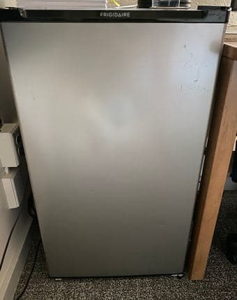Selling minifridge 1
