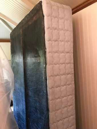 Twin size bed box 1