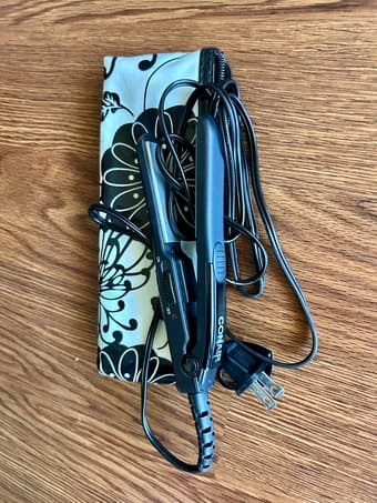 Conair Hair 1/2" Ceramic Straightener 1
