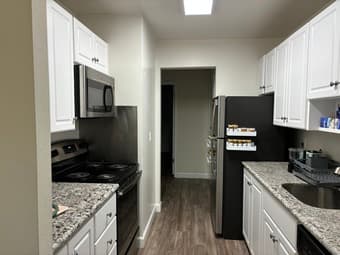 Private Bedroom On-Campus near Stanford Medical School and Hospital 2