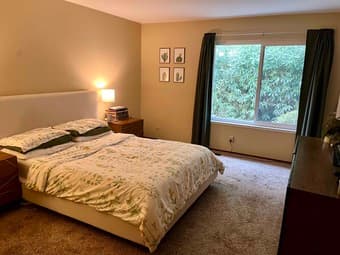 Join Our Spacious Home Near Stanford! 3