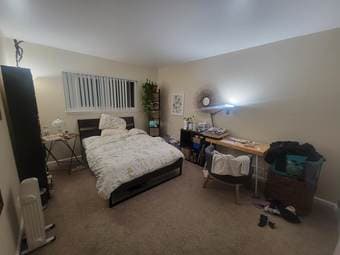 1 room available in 2bed/1bath apartment near Stanford 3