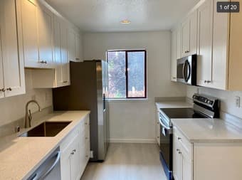 Roommate Wanted: 2-Bed, 2.5-Bath Townhouse in Palo Alto (Jan 31) 2