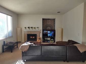 Private room available in beautiful location in East Palo Alto 2