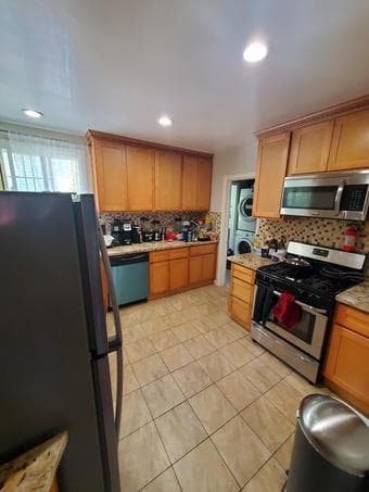 4B 3bath, house, Feb 1 or ASAP - Stanford postdocs - $1,250 1