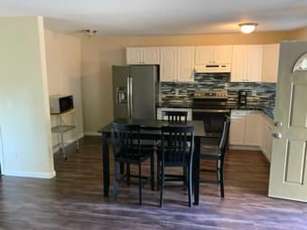 Furnished Master Bedroom - in two bedroom flat - short term possible! 3