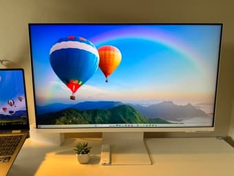 Smart Computer Monitor Screen (SAMSUNG 32" M80C UHD HDR) 1