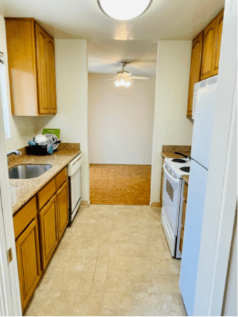 Large single room in apartment unit 1300/month 3