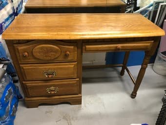 Stanley Desk 1