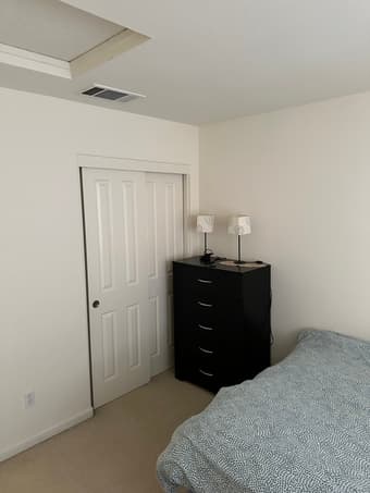 Furnished Room for Rent (East Palo Alto) 2
