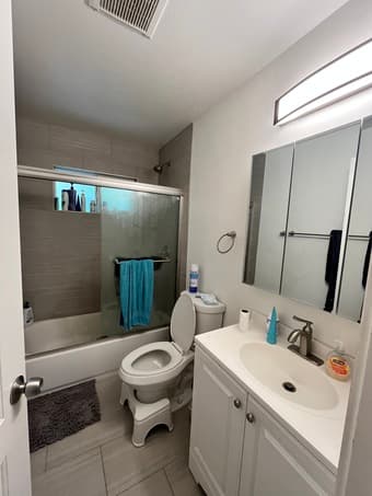 2 bed/1 bath apartment in Menlo Park with September move-in date 3