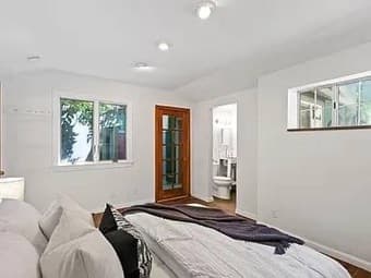Share Single House Space, Single master bedroom along Alpine Road look 3