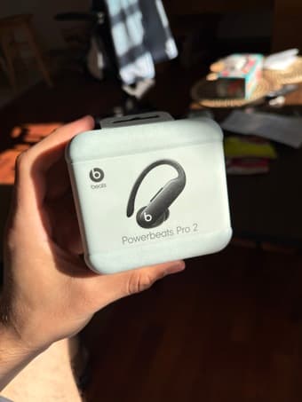 Beats Powerbeats Pro 2 1