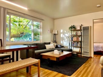 1 BD / 1 BA house next to Stanford (early Aug to early Sep) 1