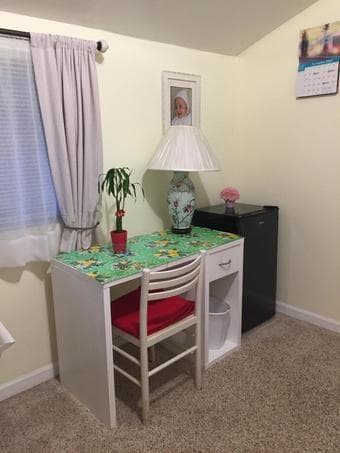 Very nice, spacious, fully furnished room available in Palo Alto 3