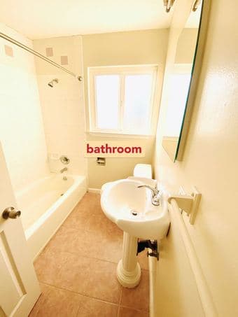 【Palo Alto 94306】【Close to campus, 1 room in 2B1B Apt】【 available 9/1】 2