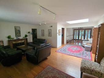 SO New Housemate - 11 x 14 Bedroom w/ Shared Full Bath - Los Altos 3
