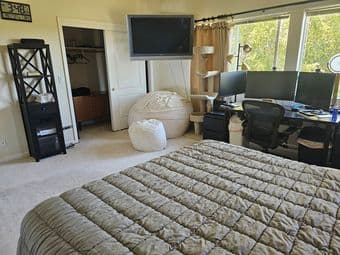 Furnished large 1b/1b with views close to Stanford, Tesla 2