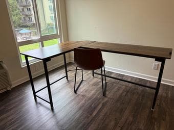 Desk 1