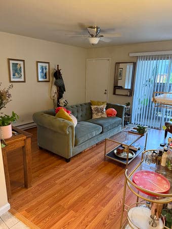 Looking for Roommate in Menlo Park 2bed/2Bath 1