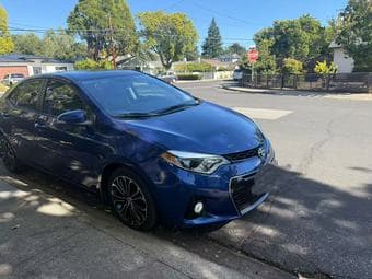 2015 Toyota corola S plus- excellent condition 3