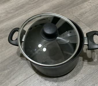 5Qt Pot with Glass Lid 2