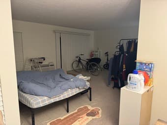 A bedroom in a 1B1B at Oak Creek Apartments will be available 2.7-3.20 3