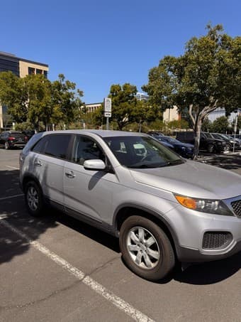 2011 Kia Sorento | 151k miles - GREAT VALUE - $3,700 1