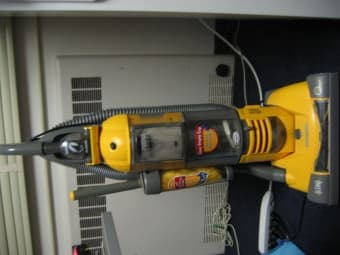 vaccum cleaner ($10) 1