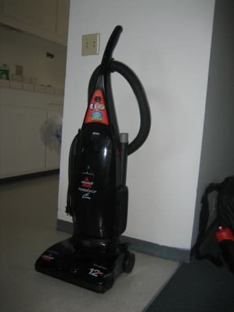 Vacuum Cleaner (Bissell Power Force) 2