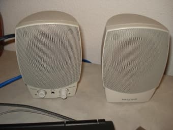 small speakers $4 1