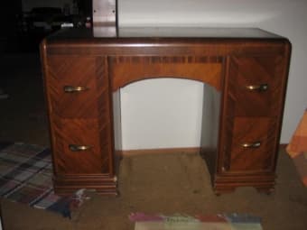 FREE desk 1