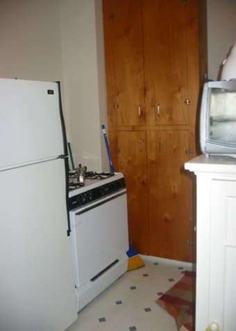 Sunny studio in Mission (San Francisco-950$/month) + furnitures(~400$) 3