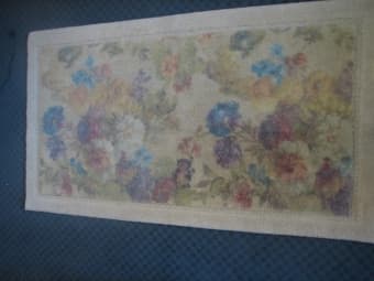 FOR SALE: Excellent Condition Rug 1